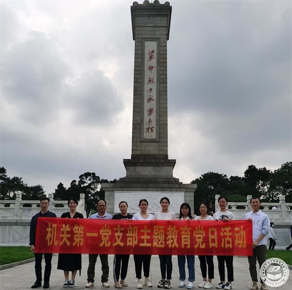 压缩-合影_看图王.jpg